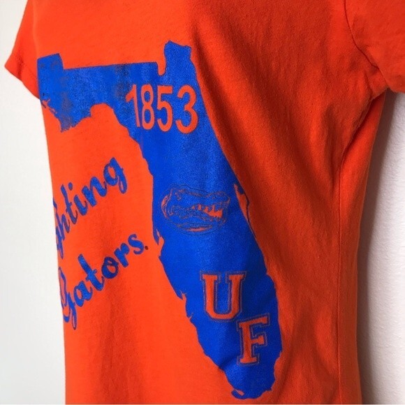 Soffe Fighting Gators UF Orange Blue V Neck Short Sleeve T Shirt Women Large - Picture 3 of 12